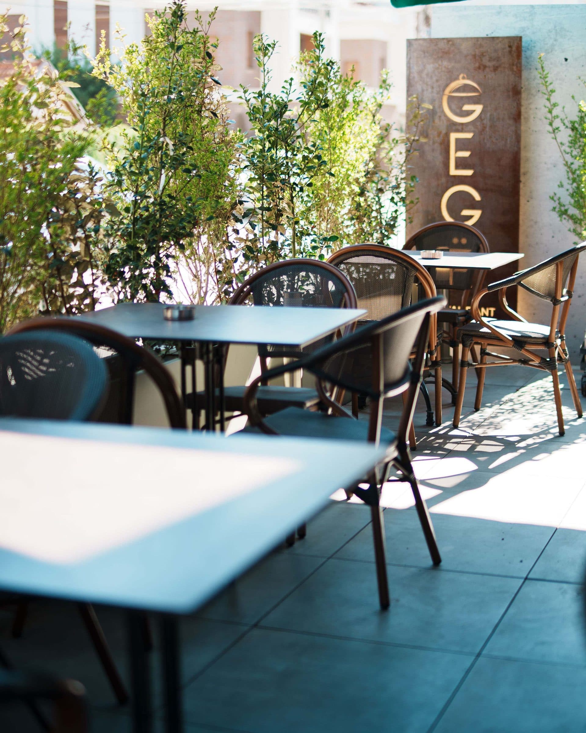 Tarraca e jashtme e Gegë Restaurant